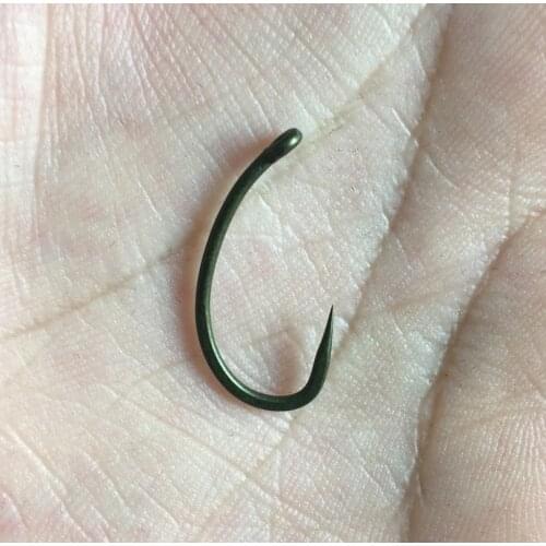 100 x Camo Green Coated Carp Hooks, Curve Shank T Style, Barbless for Carp Fishings/ Fishings/ Fishhooks