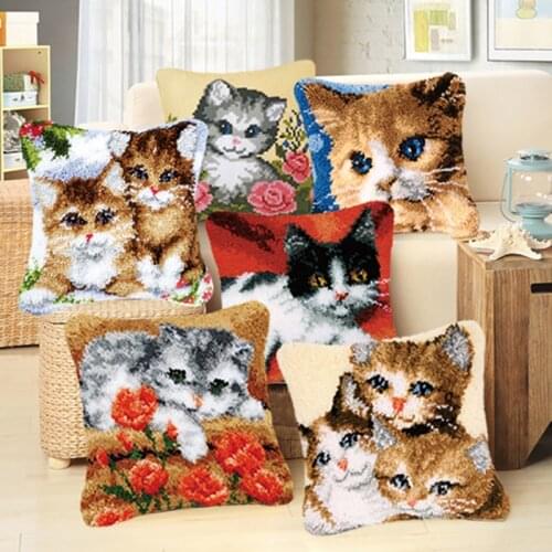 DIY Embroidered Coarse Wool Pillow Animal Cat Unfinished Pillows Hand Knitted Cross Stitch Section Embroidery Carpet Material