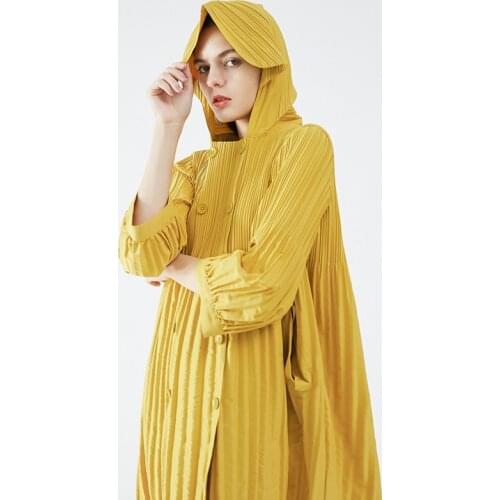 2022 Miyake pleated ladies autumn coat new Korean Dongdaemun loose womens coat mid-length double-breasted trench coat women