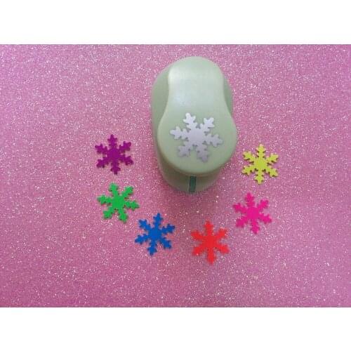 Free shipping 1"(2.5cm)snowflake EVA foam punch craft punch for scrapbooking handmade Scrapbook puncher snowflower paper punch