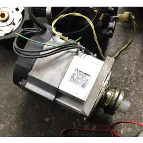 Servo motor HC-SWS13B-S1 , Used one , 90 % appearance new , 3 months warranty , fastly shipping