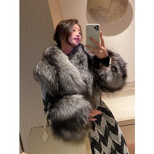 Vogue New New Winter Jacket Women Belt Coat Natural Real Silver Fox Fur Collar Black White Plaid Loose Warm Fashion Streetwear