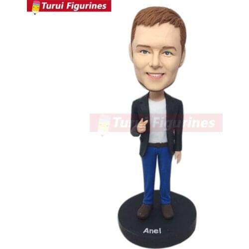 Fully Customer Design Bobble Head Clay Figurines Based on Customers' Photos Using As Wedding or Birthday Cake Topper, Gifts, Dec