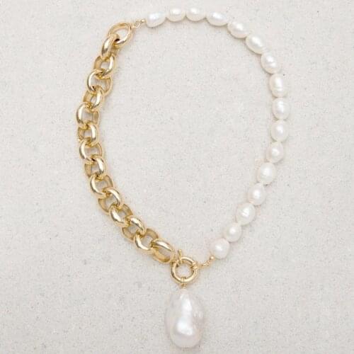 Asymmetric design short necklace gold color chain natural pearl stitching necklace 2020 women fashion jewellery gifts