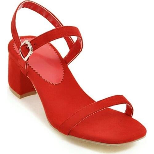 2018 new summer comfort with thick heel size code 33-43 wild buckle student sandals 1819