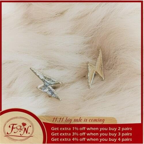 2021 New Trend Pop Simple Alloy Lightning Beautiful Charming Girl Women Silver Color Cool INS Hipster Stud Earrings for Daily