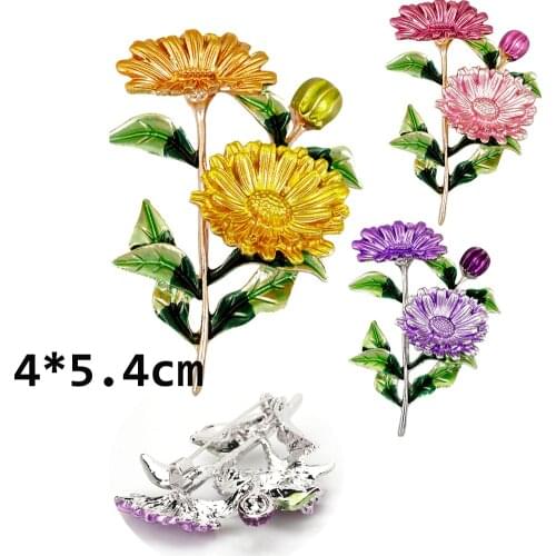 Enamel Beautiful Chrysanthemum Shape Brooch Pins And Brooches For Women Girls Banquet Party Pins Jewelry 3 Colors
