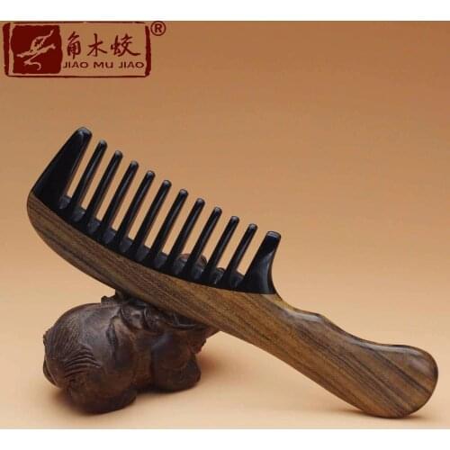 Natural high quality CHACATE PRETO Handmade Horns wooden comb Boutique sandalwood massage comb ACH-010