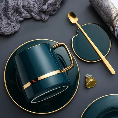 Creative Ceramic Mugs Coffee Cups with Lid Spoon Fashion Green Gold Cup Bone China Tazas De Cafe Water Bottle Household Bb50