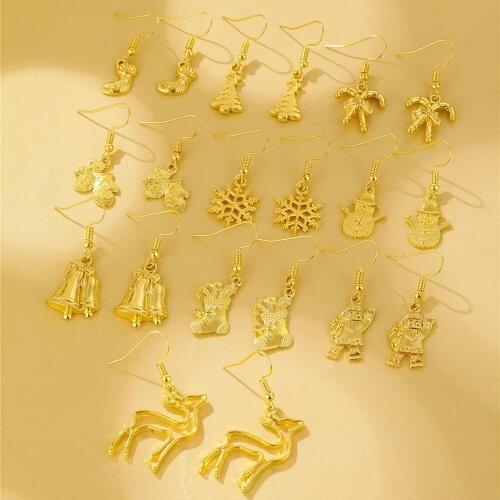 2020 European and American Cross-border Fashion Jewelry Christmas Hot Sale Christmas Socks Snowflake Elk Alloy Pendant Earrings