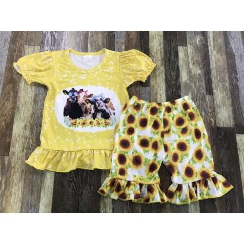 Hottest Selling Kids summer Clothing Little Girl Cute Yellow Lace Farm Bow Flare Short Sleeved Top Sunflower Shorts Set