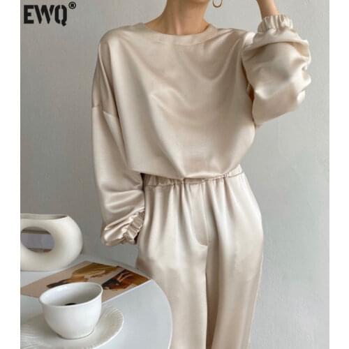 [EWQ] Korean Chic Simple Temperament Round Neck Glossy Bubble Sleeve Shirt + High Waist Legged Casual Pants Set 2021 16E3296