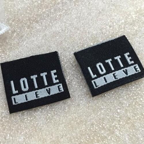 Free shipping,Customized garment clothing tags /Woven Labels/ custom clothing labels/main label/custom labels