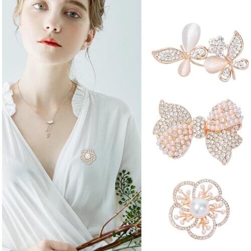EASYA Shell And Pearl Flower Brooches For Women Cute Pin High Quality Corsage Fashion Wedding Jewelry