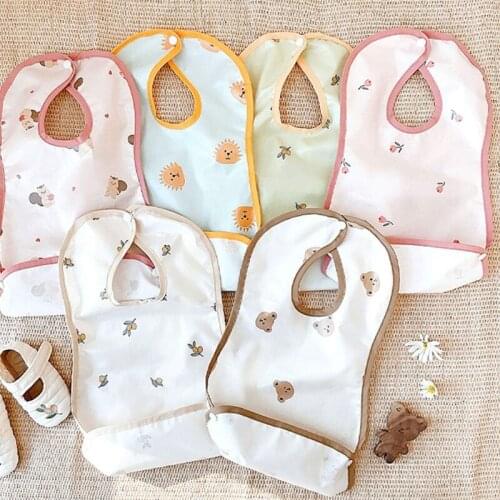 Baby Feeding Drool Bib Cartoon Printed Snap Button Saliva Towel Waterproof Burp Cloth with Pocket for Newborn Toddler