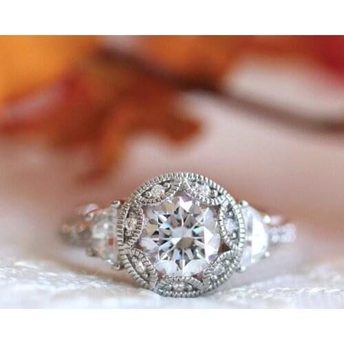 WYJZY Womens fashion inlaid CZ zircon exquisite ring classic ladies anniversary jewelry attending party dressing ring