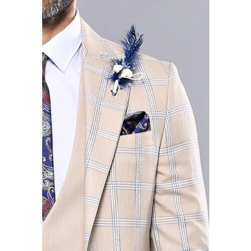 Checked Beige Vested Suit Wessi