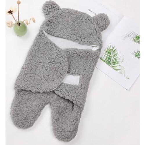 Baby Plush Sleeping Bag Newborn Toddler Split-leg Hug Style Swaddling Infant Receiving Blankets Warm And Velvet Kids Accessories