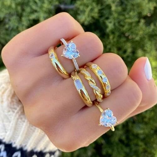 Classic Luxury Sparkling Love Heart Crystal Rings Engagement Jewelry Zircon Romantic Fashion Wedding Bands Anniversary For Women