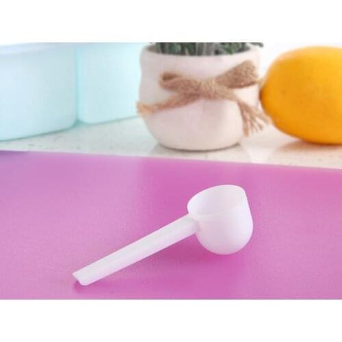 Fashion Professional White Plastic 5 Gram 5G Scoops Spoons for Food Milk Washing Powder Medicine Measuring 8.5*2.6cm SN2494
