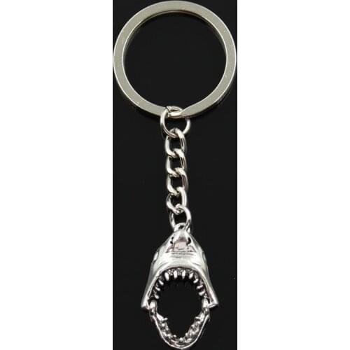New Fashion Keychain 30x28mm Shark Pendants DIY Men Jewelry Car Key Chain Ring Holder Souvenir For Gift