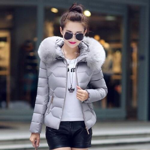 Autumn Winter New Fashion Short Cotton Padded Jacket Womens Thick Warm Hooded Big Fur Collar Coat Female Slim Down Cotton Parka