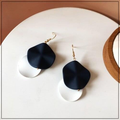 LANIWOO Exaggerated Irregular Big Round Hook Dangle Earring 2021 New Fashion Jewelry For Women Wholesale Accessory