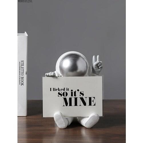 WDDSXXJSL Nordic Creative Astronaut Photo Frame Decoration Resin Crafts Home Living Room Cute Character Photo Frame Ornaments