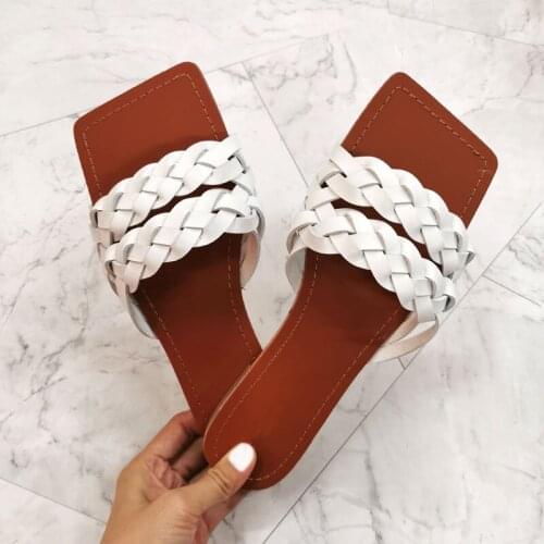 Summer Women Beach Slippers 2021 New Flat Shoes Ladies Sandals Weave Open Toe Outdoor Slides Female Roman Flip Flops