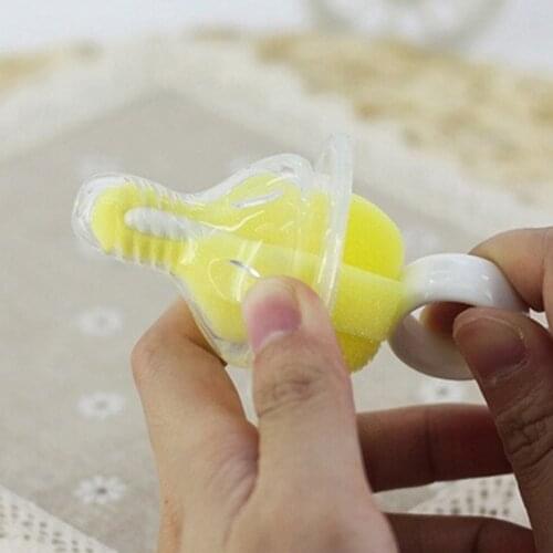 360 Degree 2pcs Rotating Sponge New yellow Baby Nipple Brush Babies Teat Cleaning Feeding Bottle Brushes Infant Pacifier Cleaner