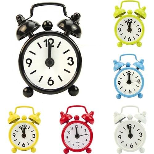 New Style Classic Cute Battery Operated Analog Mini Round Bedside Desk Creative Alarm Clock Home Bedroom Dormitory Decor
