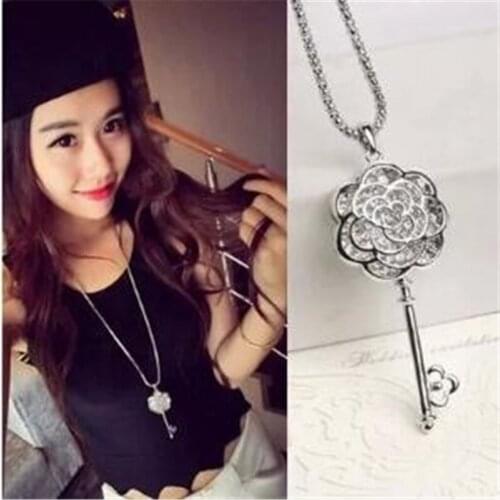 Ahmed Korean Hollow Rose Flower Rhinestone Crystal key Pendant Long Necklace Fashion Alloy Sweater Chain Collar Jewelry