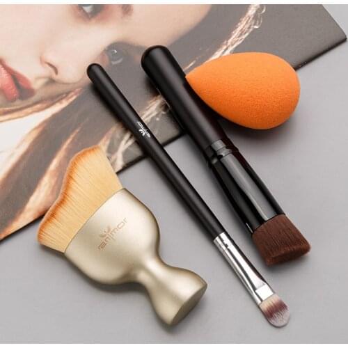 Anmor 4Pcs High Quality Makeup Brush Set With Sponge Make Up Tool Facial Contour Foundation Concealer Brushes For Daily Makeup