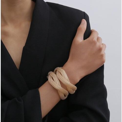 Exaggerated Punk Hip Hop Women Bracelets On Hand Chain Bangles Jewelry Aesthetic Браслет Fashion Female Popular Now New 2021