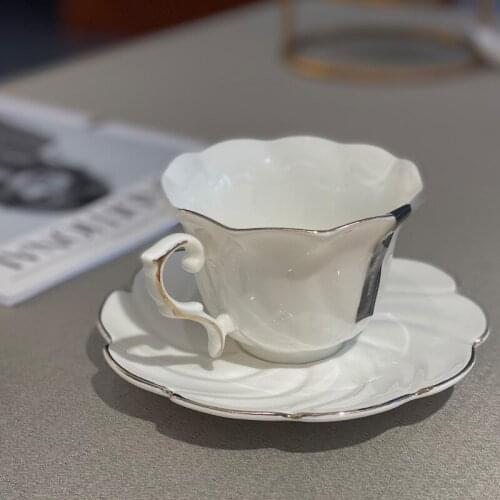 European simple retro coffee cup and saucer English afternoon tea bone China white coffee cup and saucer home teacup set cups