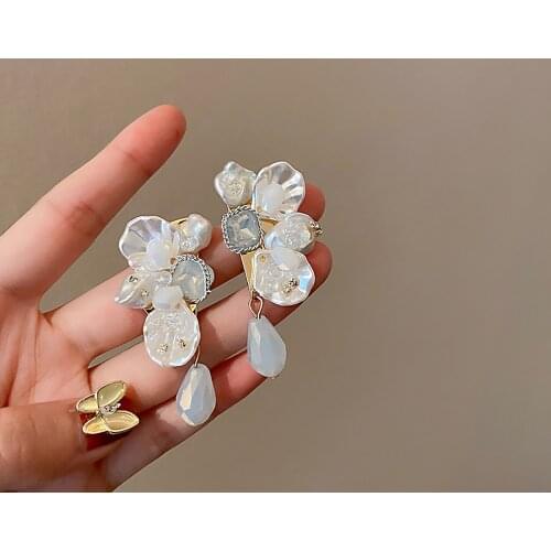 AENSOA 2021 New Luxury Long Simulated Pearl Drop Earrings for Women Gift Bijoux Elegant Party Jewelry Fashion Pearl Pendientes