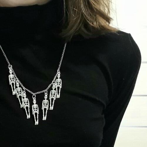 2021 New 1 piece of Halloween gift vintage pirate skull necklace 7 skeletons and glamour alloy pendant vintage punk necklace