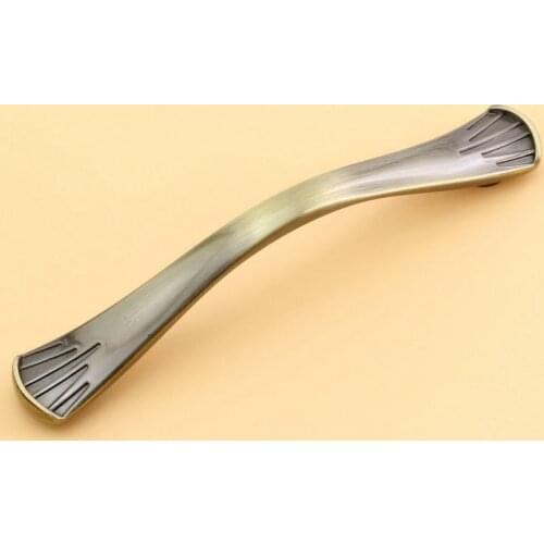 Vintage Antique Copper Handle European Drawer Handle Door Handle Door Wardrobe(C.C.:96mm Length:118mm)