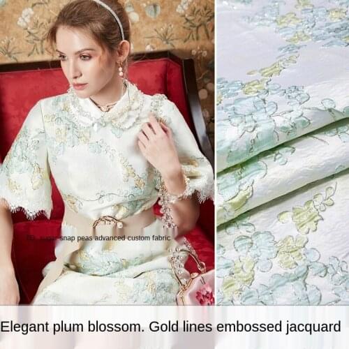 Gold silk small plum three-dimensional yarn-dyed jacquard fabric, sewing fabric factory shop is not out of stock