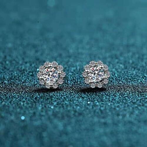 925 Sterling SilverPassed Diamond Perfect Test Moissanite Earring Flower Shaped Diamond Stud Earring Wedding Anniversary Jewelry