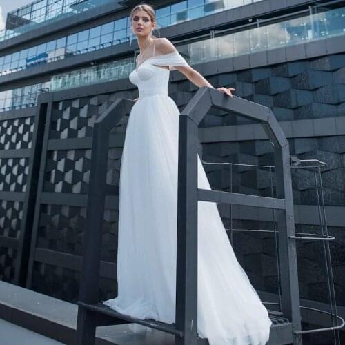 Eightree Simple Princess Wedding Dresses Off Shoulder Bridal Dress White A-Line Tulle Sleeveless Beach Wedding Gowns Plus Size