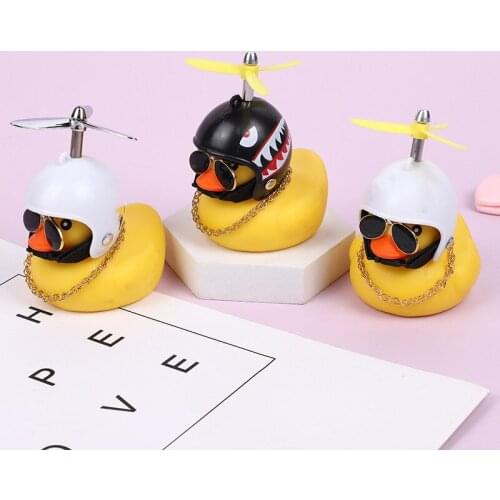 Car Duck with Helmet Broken Wind Small Yellow Duck Road Bike Motor Helmet Riding Cycling Accessories Without Lights