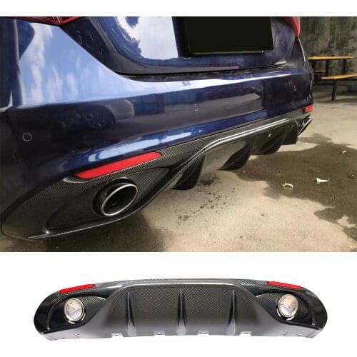 Rear Bumnper Diffuser Lip Spoiler for Alfa Romeo Giulia Sedan 4 Door 2017-2019 Car Rear Diffuser with Exhaust