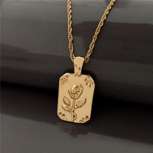 Pretty Rose Engraved Gold Color Plating Square Pendant Necklace For Women Elegant Casual Gorgeous Romantic Sweet Fashion Jewelry
