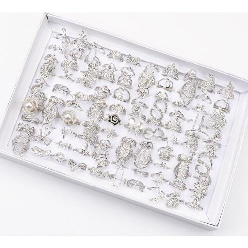 Wholesale 50pcs/Lot Exquisite Rhinestone Metal Silver Plated Jewelry Rings For Women Party Gift With Box Mix Style