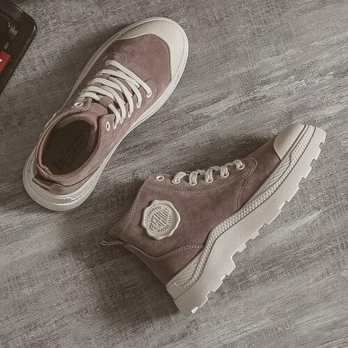 Autumn and winter products Vulcanized Shoes Woman Plush Wild thick-soled booties Fashion Footwear Womens Winter Sneakers W20-49
