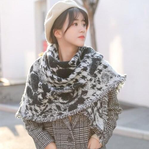 2020 New Autumn Winter Scarf For Women Bohimian Style Scarves Tassel Printed Women Wraps Fashion Ladies Shawls Gift for Women