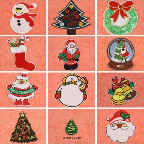 Christmas Gift Tree Patches Cap Shoe Iron On Embroidered Appliques DIY Apparel Accessories Patch For Clothing Fabric Badges BU38