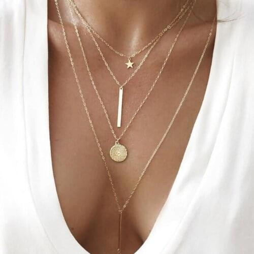 Fashion personality new beach five-pointed star pendant multi-layer necklace metal ladies necklace clavicle chain Memorial gift