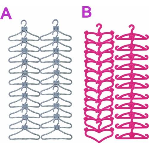 10 Pcs/Lot Cute Mini Plastic Hangers Mix Style Plastic Hangers Accessories For Barbie Doll Pretend Play House Girls DIY Toy